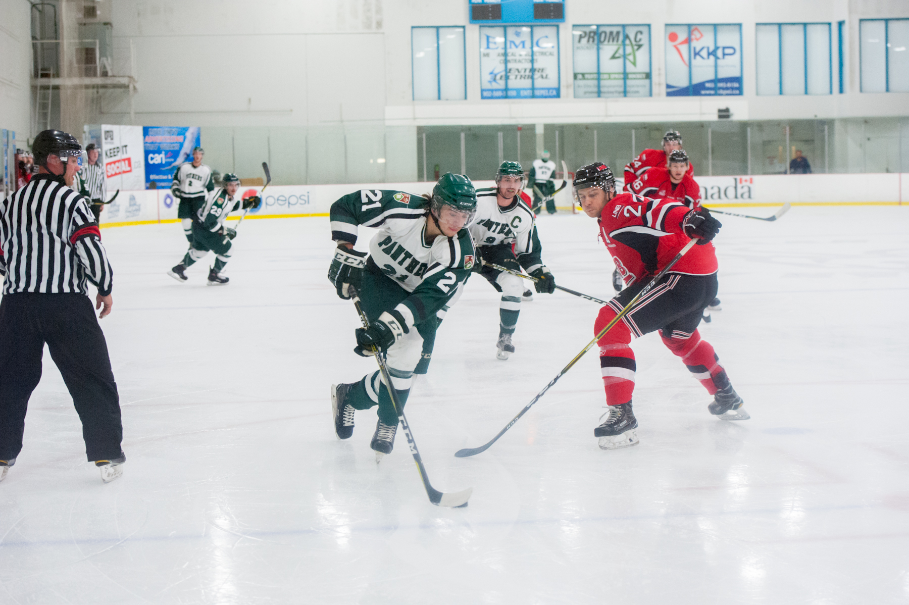 Cooper delivers game-winner in 3-2 win over UPEI